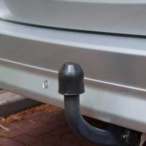 towbar-on-car